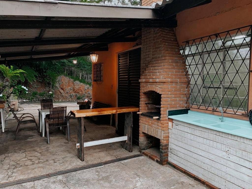 Casa Em Campos Do Jordao - 3 Quartos, Com Churrasqueira Campos do Jordão Exterior foto